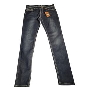 Women's size 10/11 trendy, street style and stretchy  Fil Brand jeans